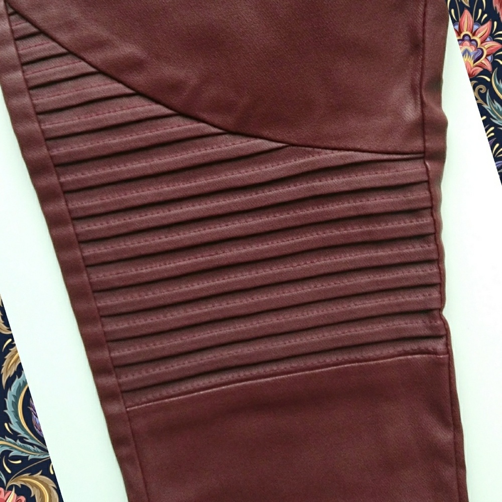 LAST PAIR! Faux Leather Pants in Burgundy - Picture 7 of 8